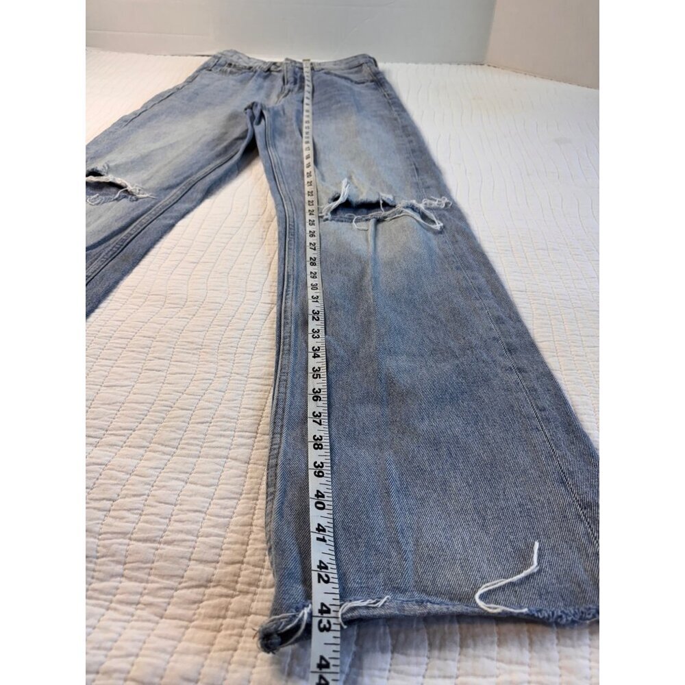 Zara Womens Distressed Straight-Leg Light Wash Denim Jeans SZ 4 Raw Hem - Picture 8 of 9
